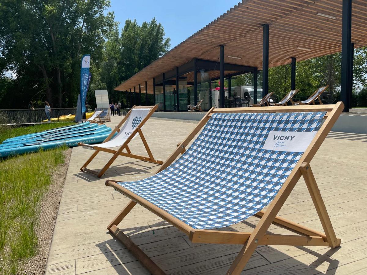 Tente Lodge Pour 5 Personnes En Bordure De La Riviere Allier Au Sein D'Un Petit Camping Saint-Yorre Ngoại thất bức ảnh
